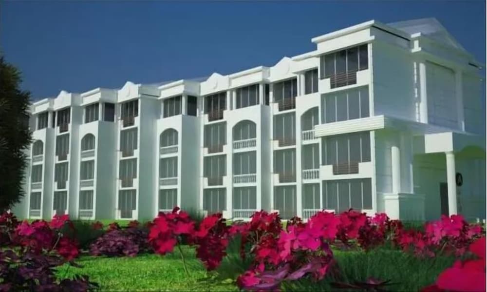 MAYA GOLF HOTEL 3/50