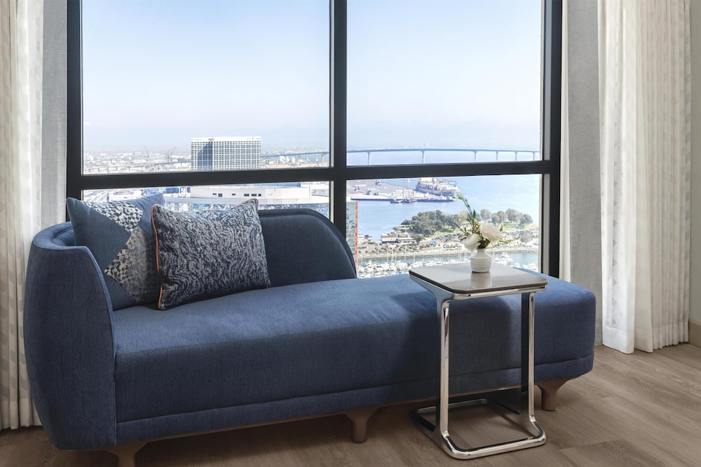 Manchester Grand Hyatt San Diego 49/70