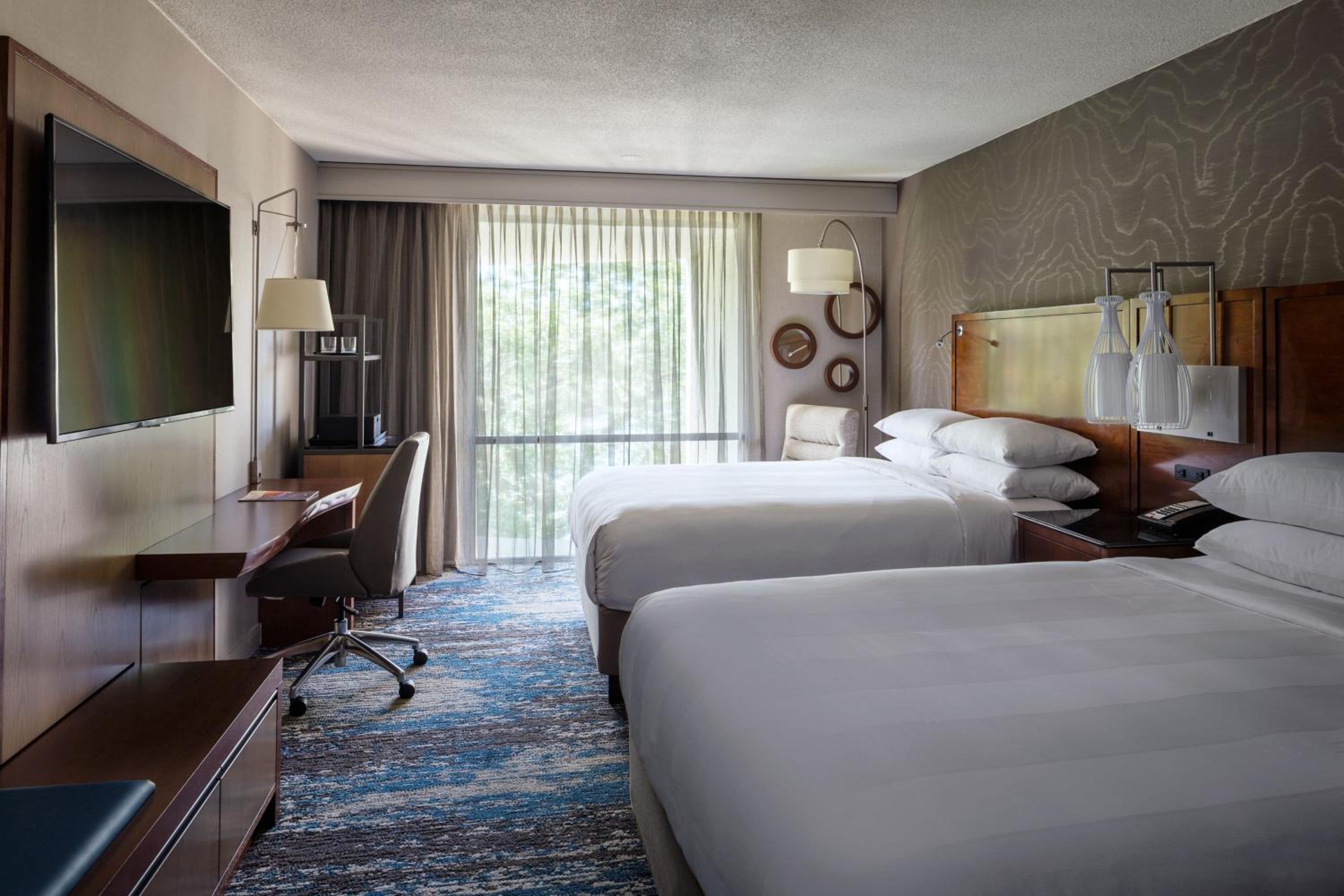 Guest Room, 2 Queen Beds, Concierge Level