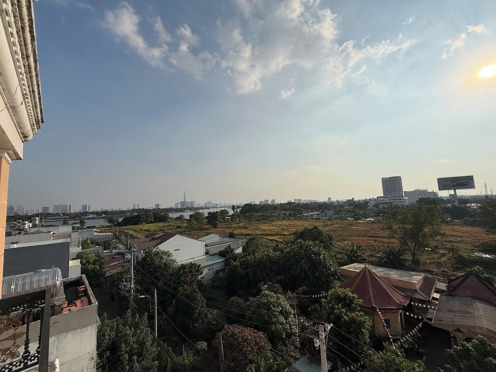 Hoa Phat Hotel &amp; Apartment 42/47