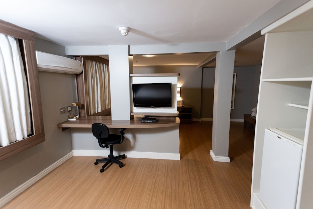 Master Porto Alegre (ex. Holiday Inn Porto Alegre) 56/69