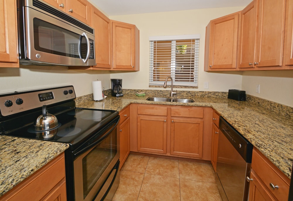 Westwinds Waterfront Resort 27/34