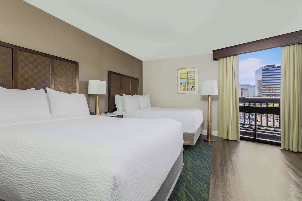 STANDARD, 2 QUEEN BEDS, BAY VIEW