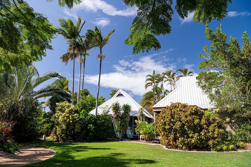 Kellys Beach Resort 44/49
