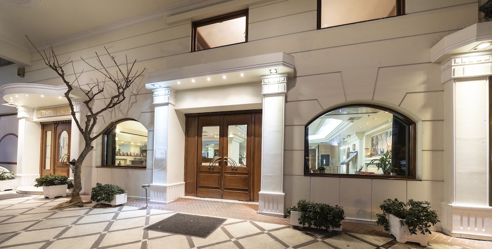 Vergina Hotel (ex Best Western Vergina) 3/72