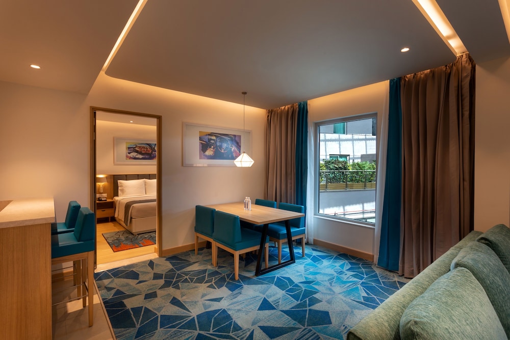 Holiday Inn Express And Suites Bengaluru Old Madras Road 43/59