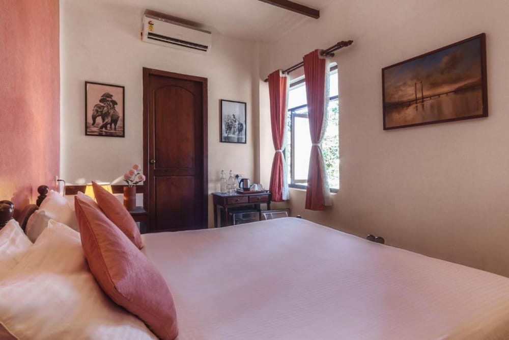Amritara The Poovath Heritage Fort Kochi 12/50