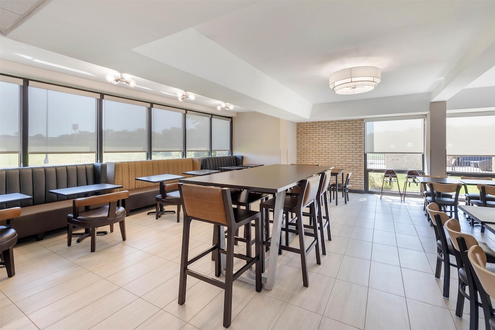 Drury Inn and Suites Paducah 41/50