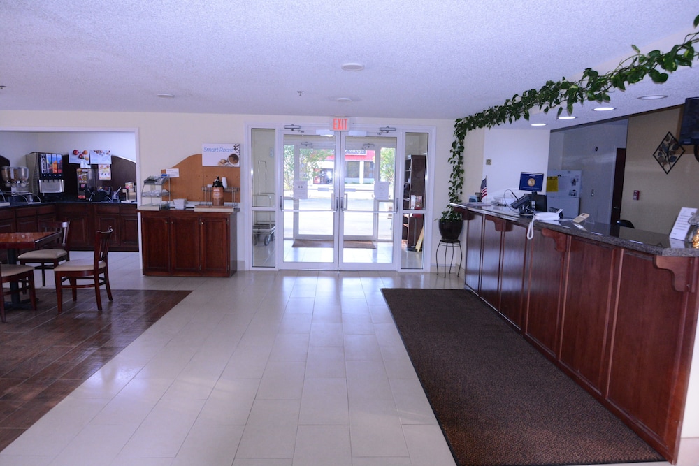 Jameson Inn & Suites Hazlehurst 15/37