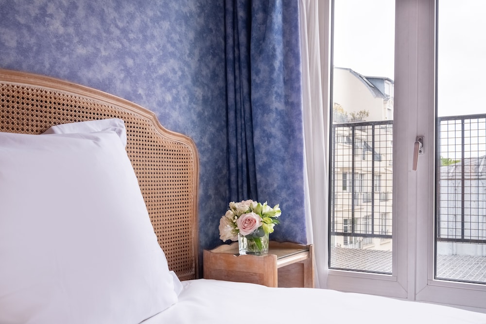 Hotel Baudelaire Opera 35/72
