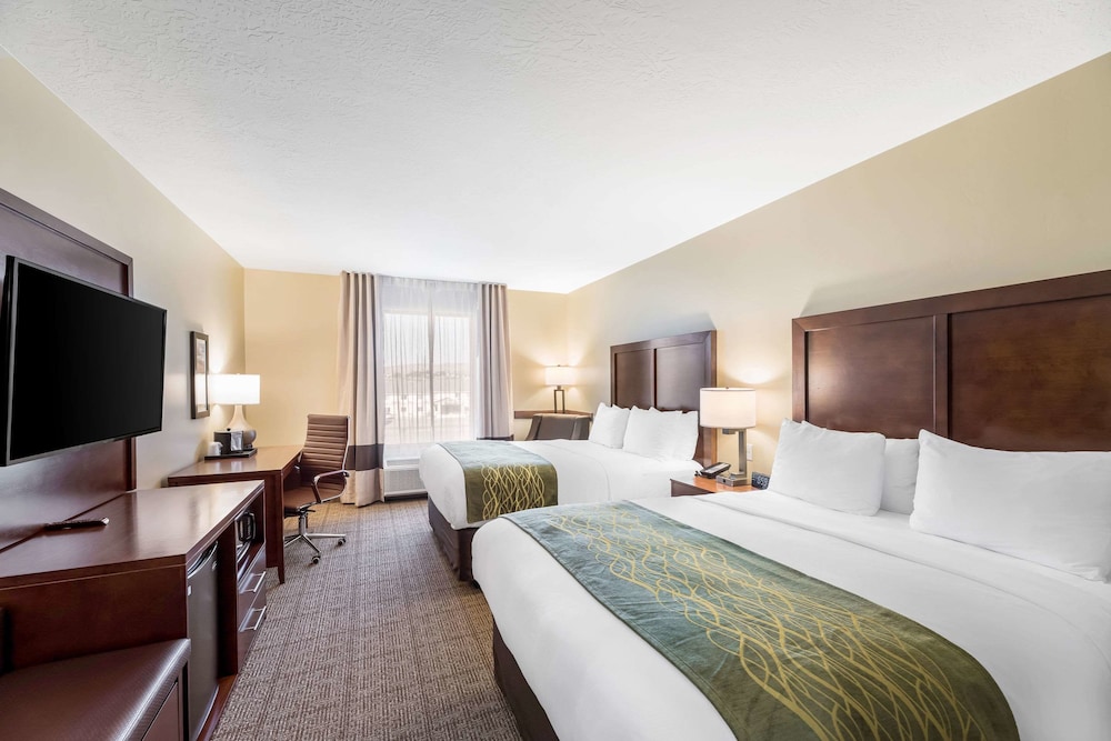 Comfort Inn & Suites Zion Park Area 10/47