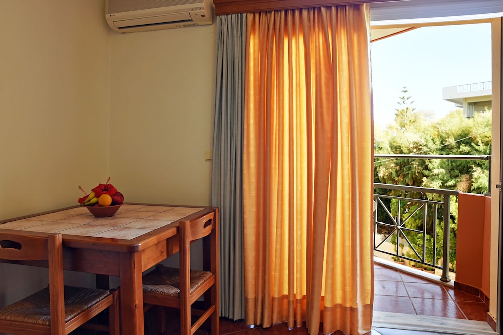 Iolkos Hotel 1/52