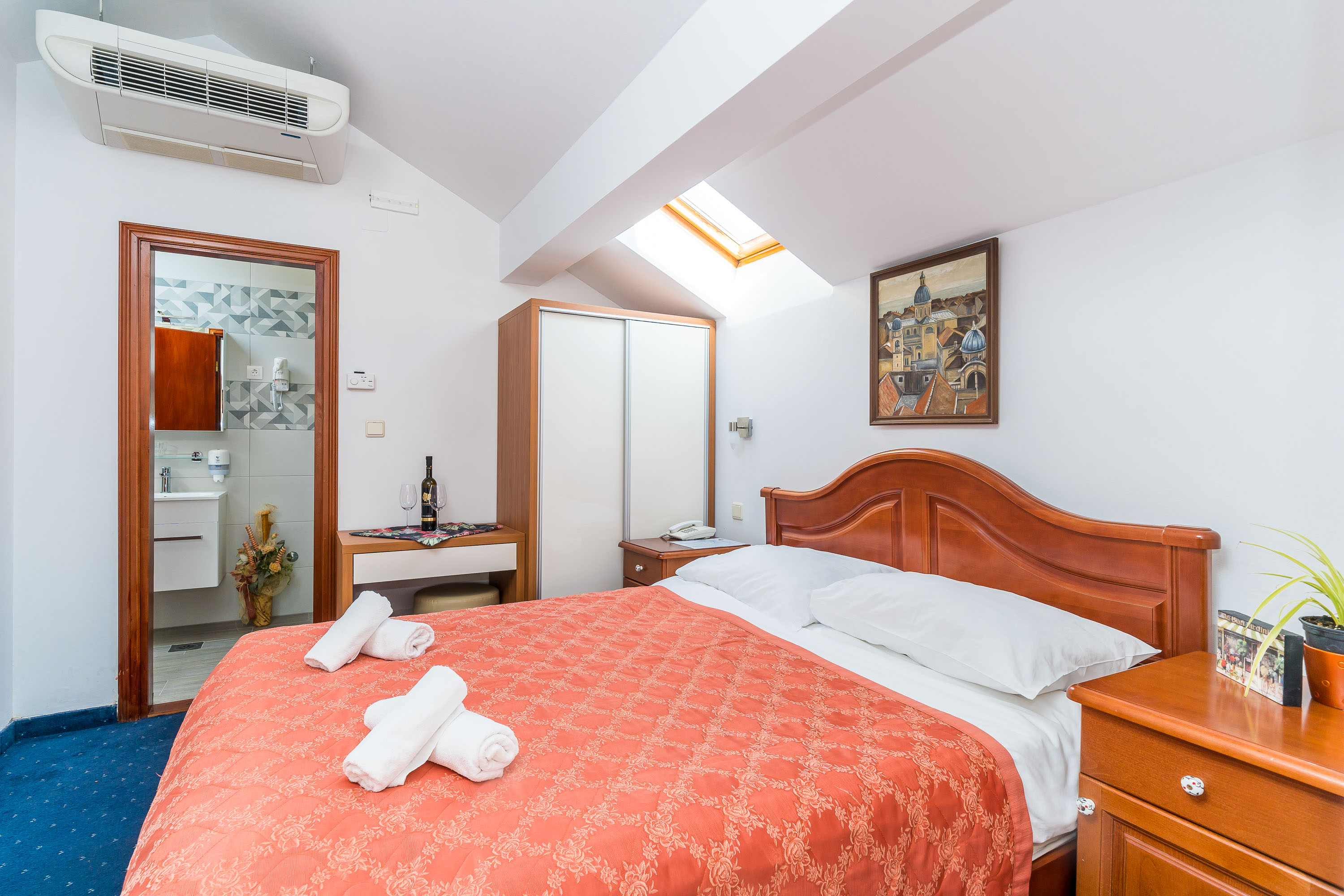 غرفة قياسية رباعية، Dubrovnik Hotel 3/6