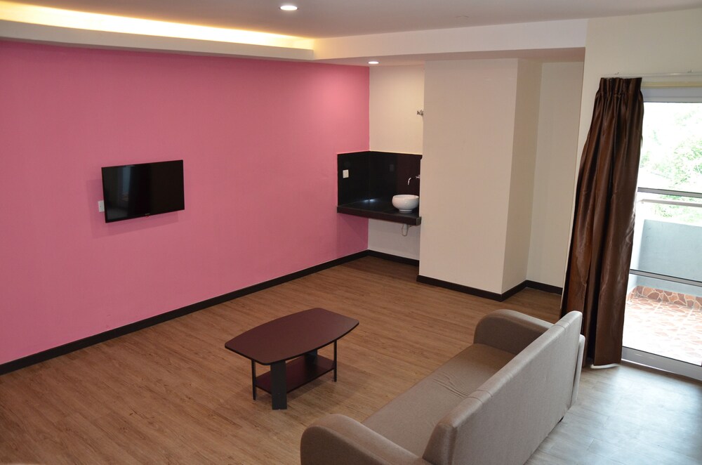 Riverview Hotel 24/33