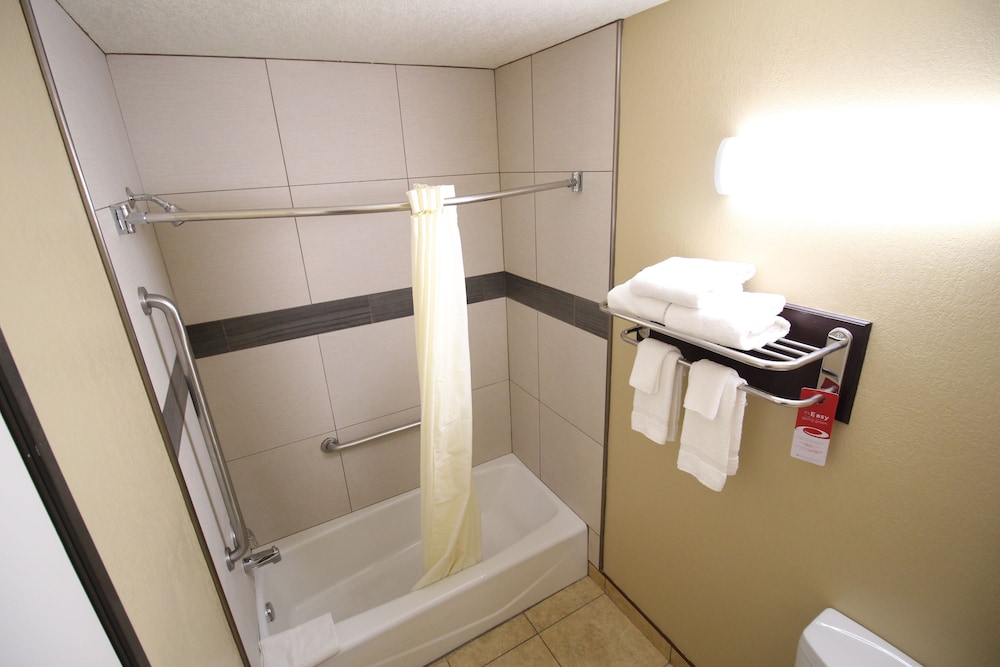 Econo Lodge Inn & Suites Fallbrook Downtown 21/31