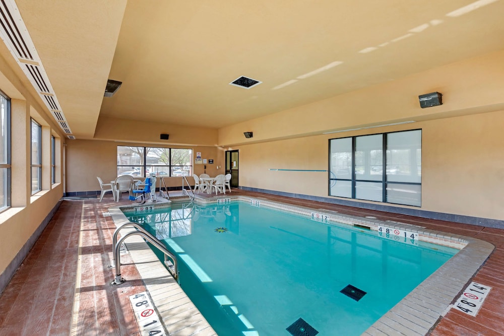 Best Western Seminole Inn & Suites 24/36