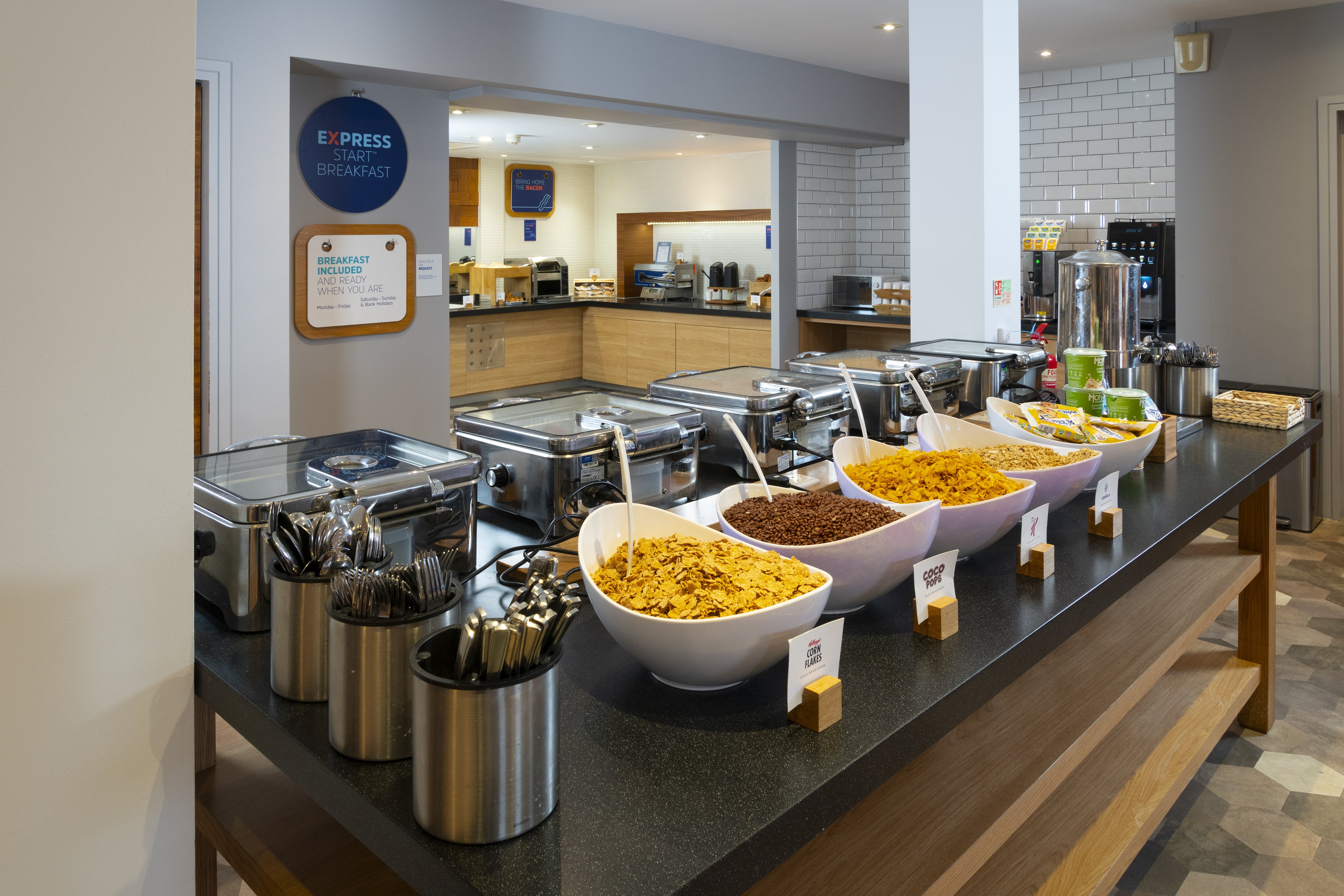 Holiday Inn Express Stevenage 50/66
