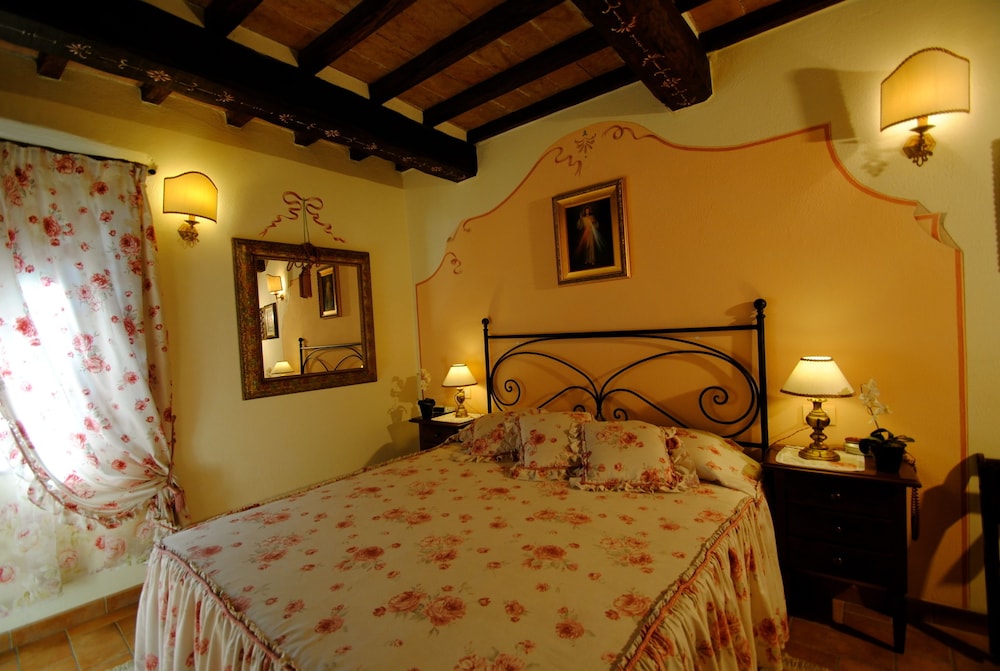 DELUXE, DOUBLE BED