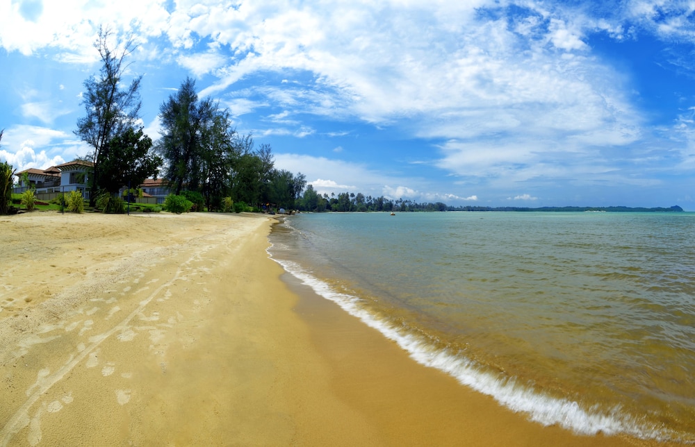 Pantai Indah Lagoi Bintan 40/50