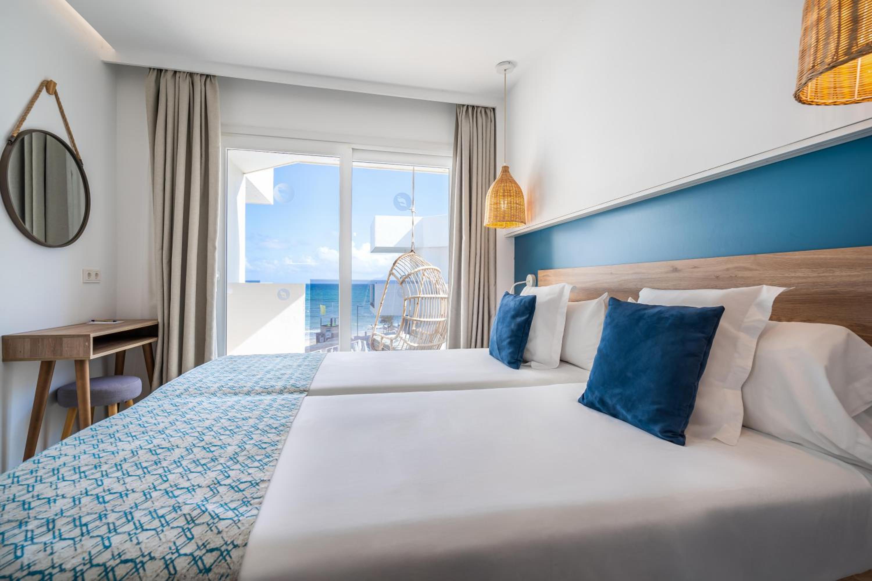 Apartment, Side Sea View