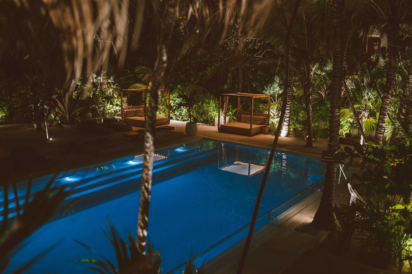JASHITA HOTEL BOUTIQUE 39/84
