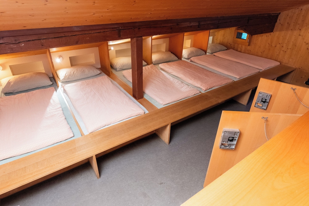 Grindelwald Youth Hostel 36/65
