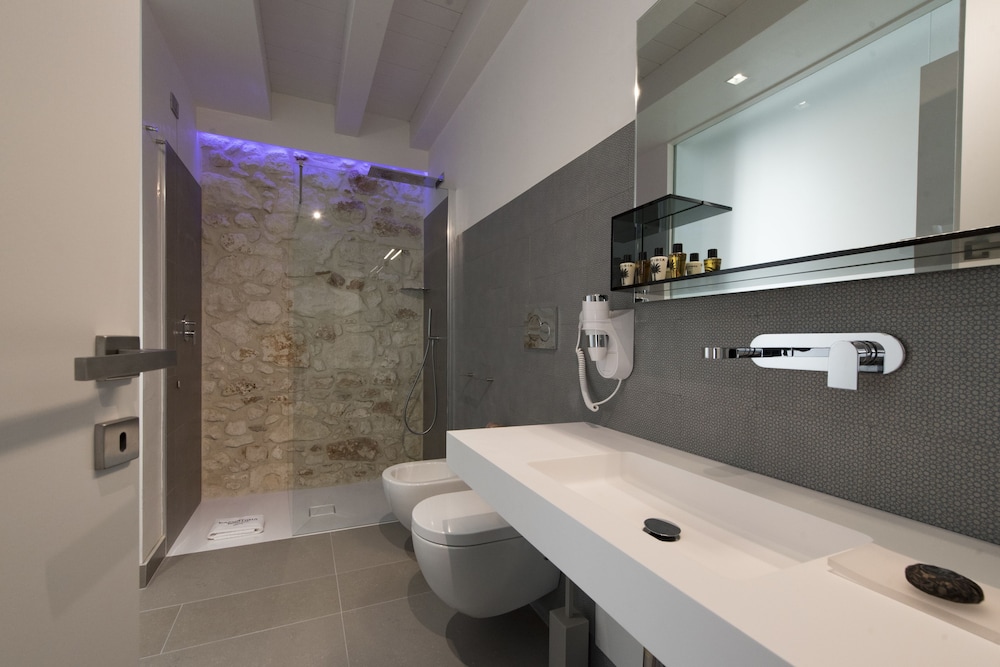 Caportigia Boutique Hotel 71/76