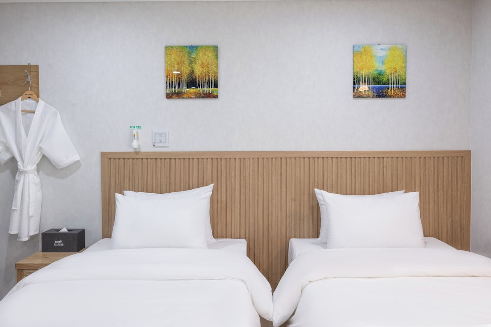 Dongbusan Hotel 16/40