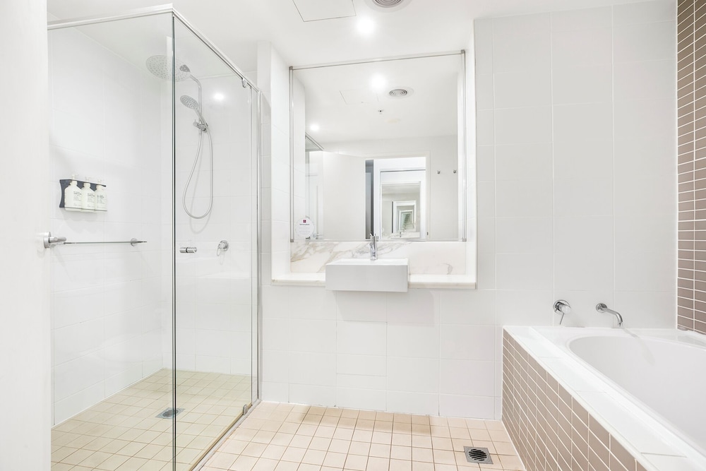 Sage Hotel Wollongong 75/75