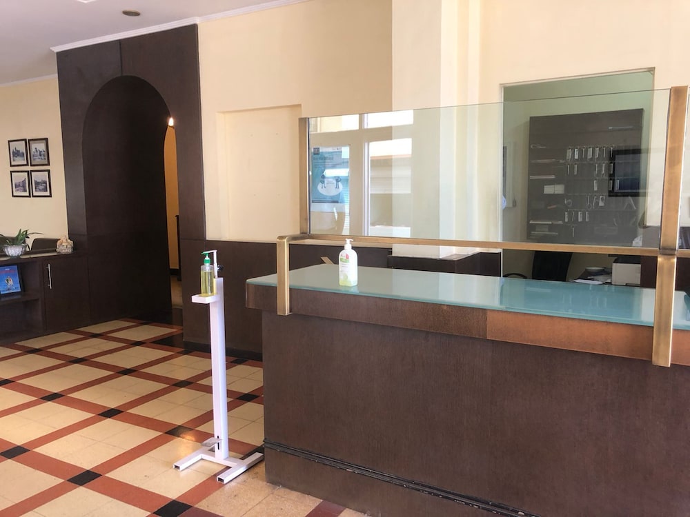 Sea Green Hotel 5/50