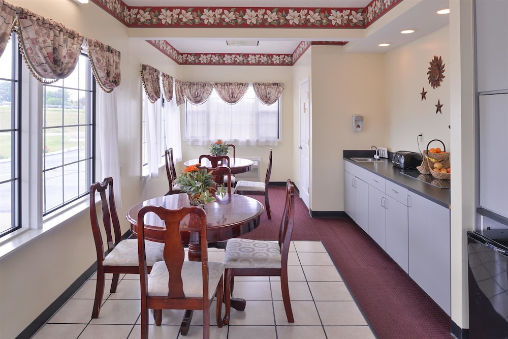 Americas Best Value Inn Wildersville 31/35