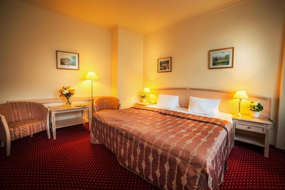 Interhotel Central 16/50