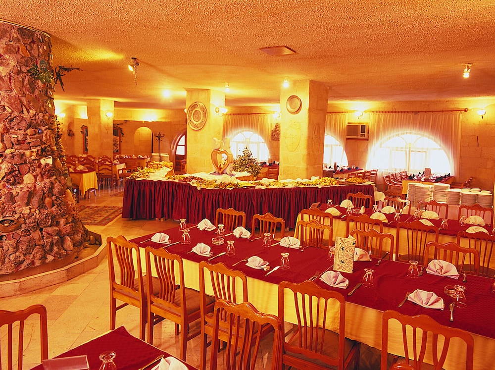 Burcu Kaya Hotel 29/39