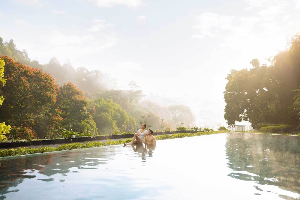 Padma Hotel Bandung 30/66