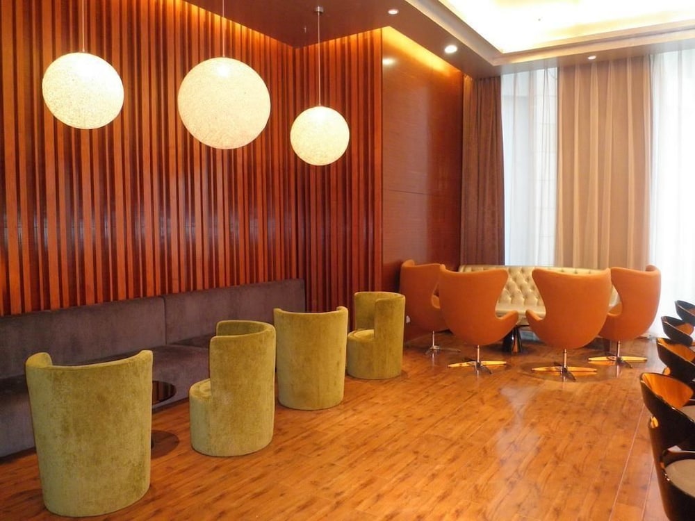 Metropolo Wuhan Sports Center Subway Station Dongfeng Avenue Hotel 14/23