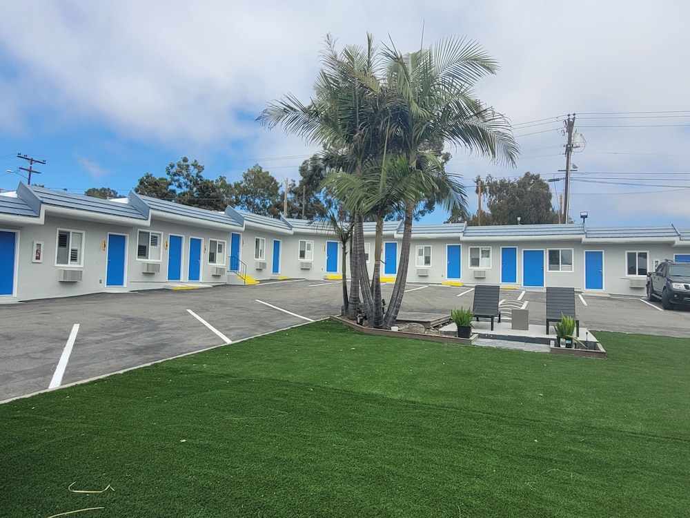 Calafia Inn 1/41