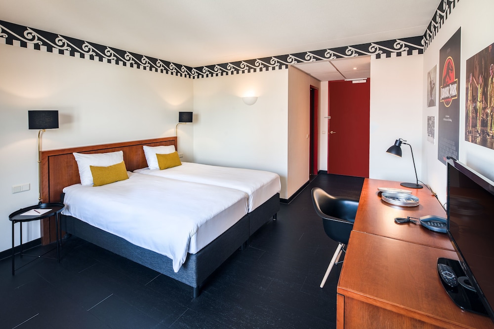 Hotel Theater Figi 7/39