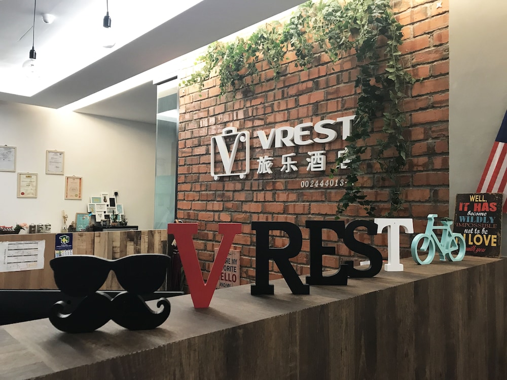Vrest Hotel 5/33
