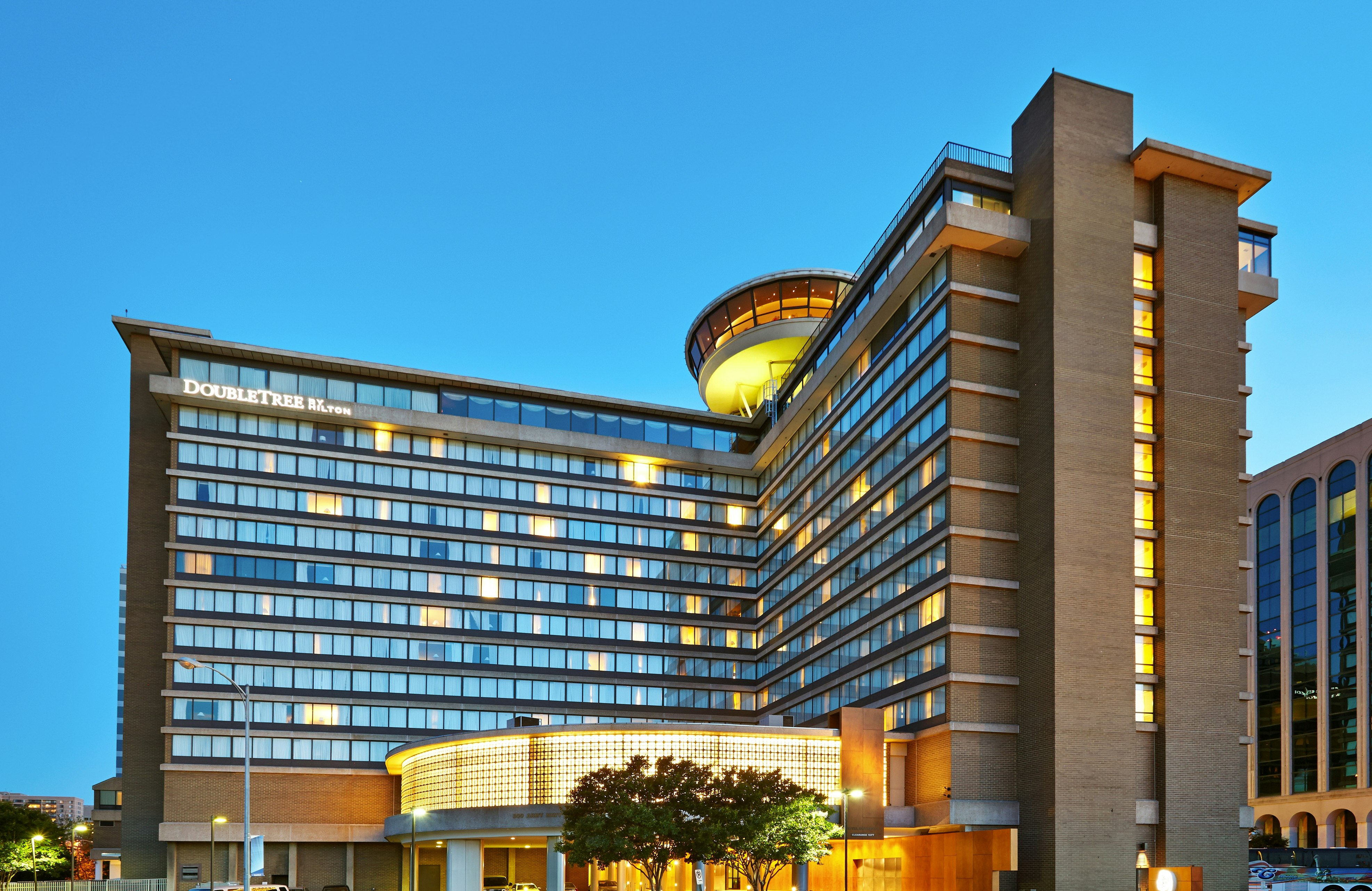 DOUBLETREE BY HILTON HOTEL WASHINGTON DC CRYSTAL CITY