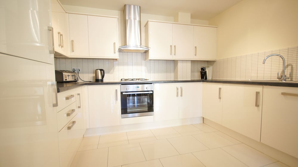 Crompton Court 24/38