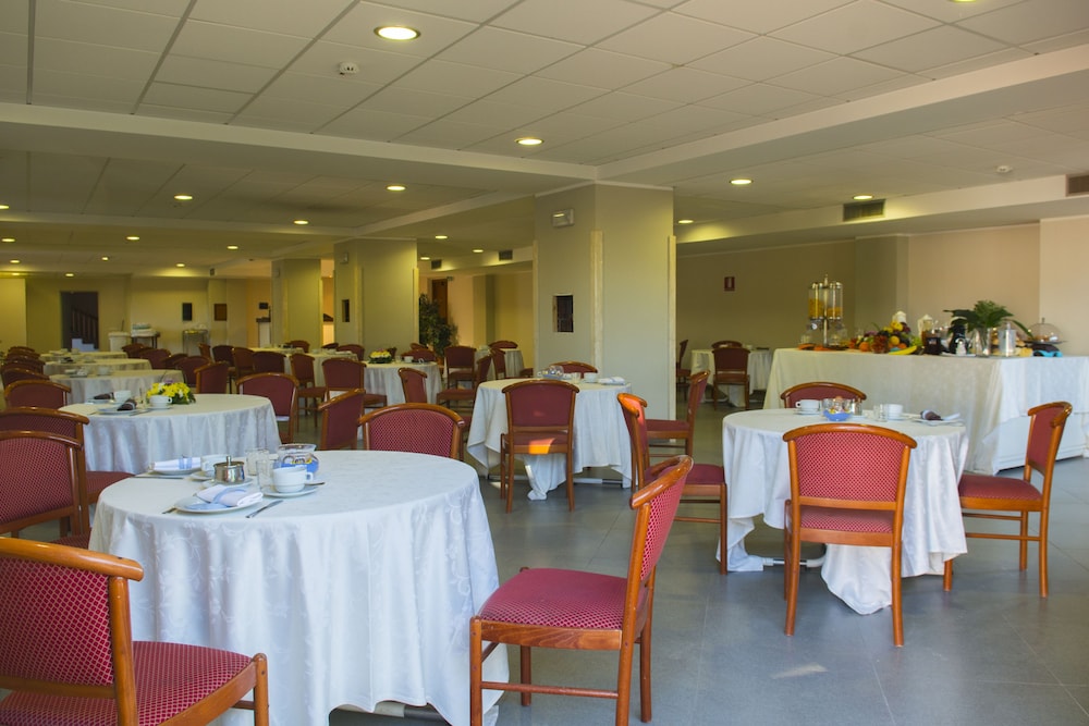 restaurant-cafeteria
