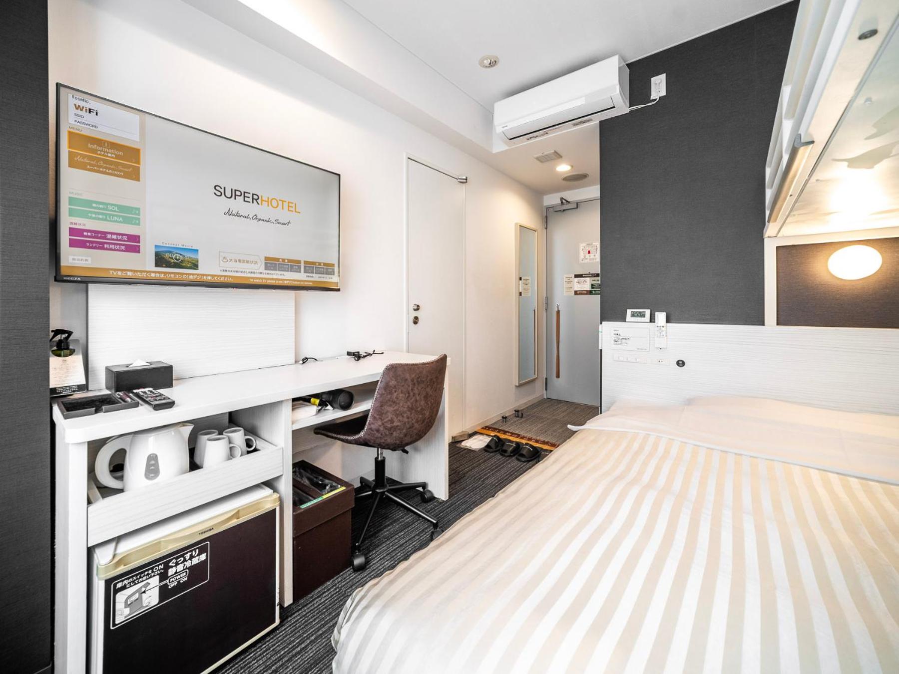 Room, Loft Bed