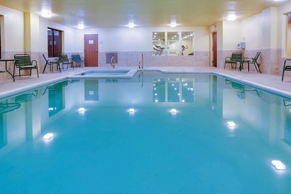 La Quinta Inn Suites Richmond Kings Dominion 21/44