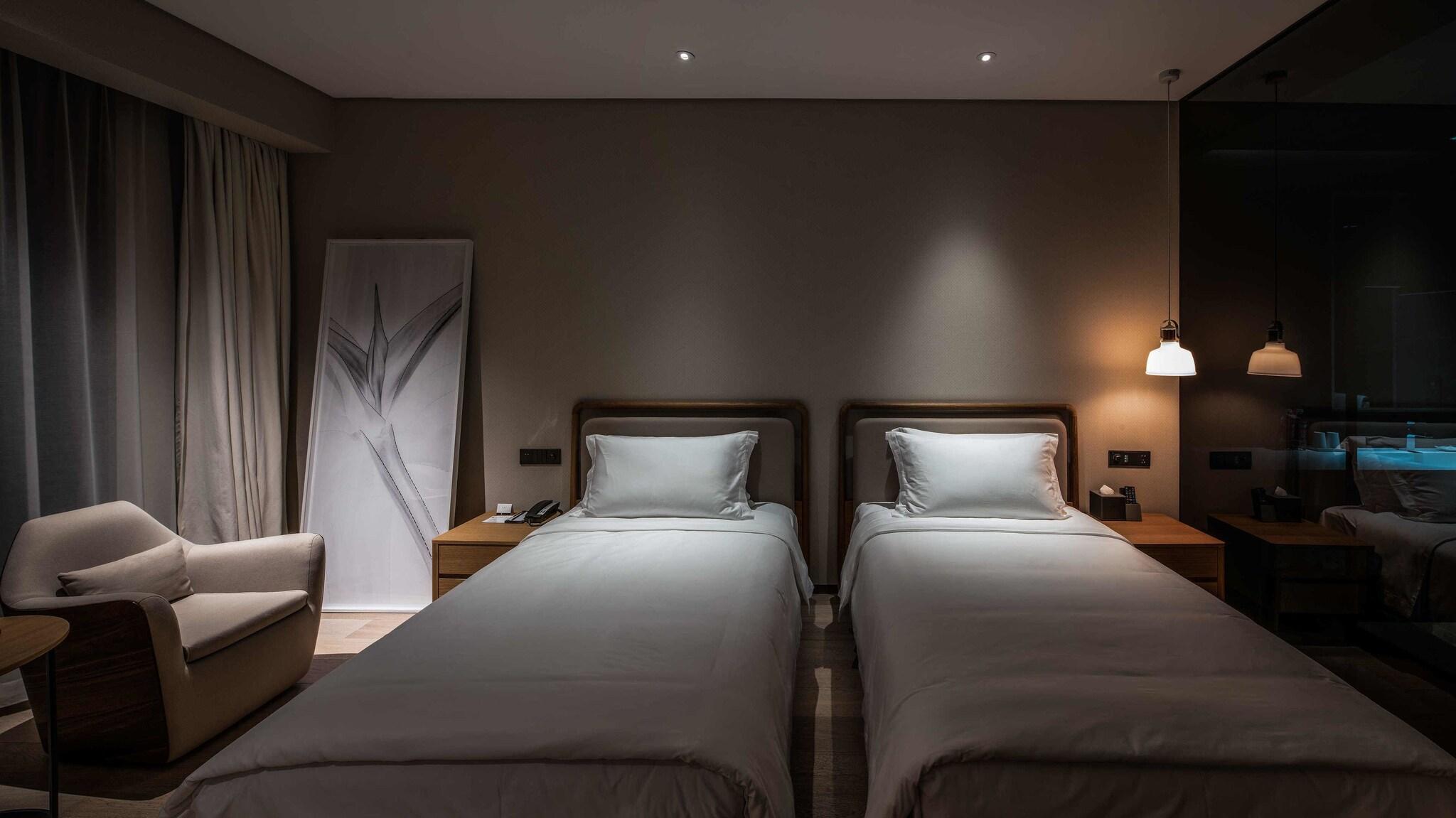 The Nook Hotel Hangzhou 4/24