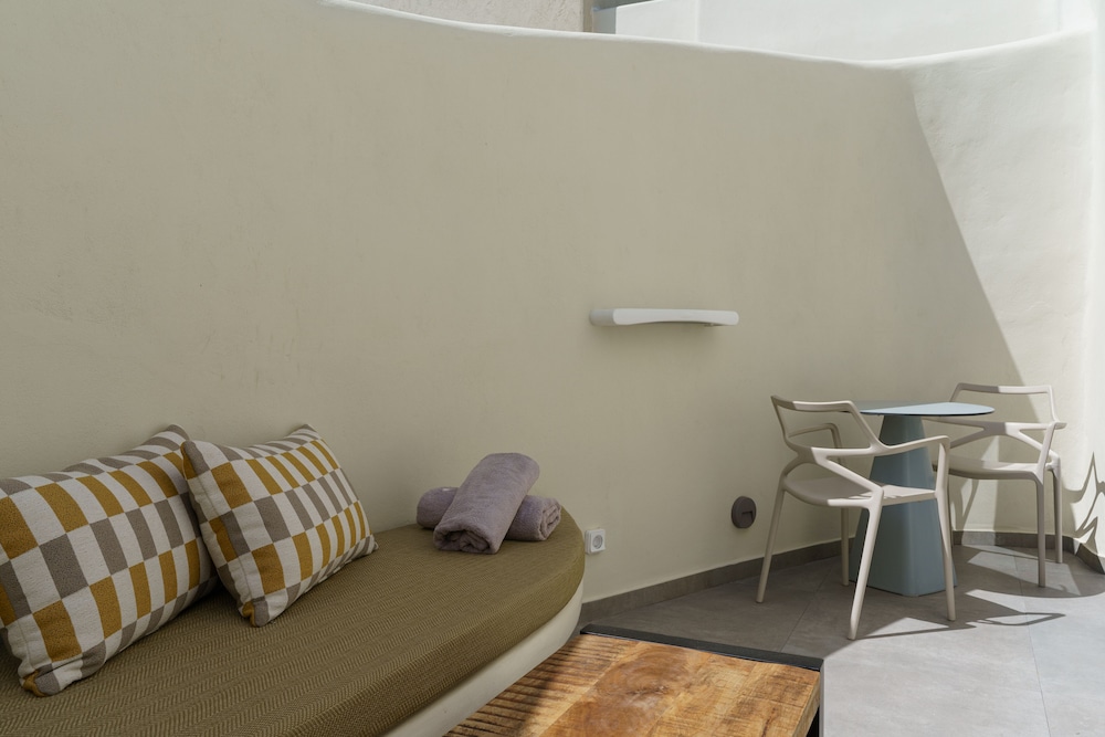 Aeon Suites - Adults Only By Mr and Mrs White 47/78