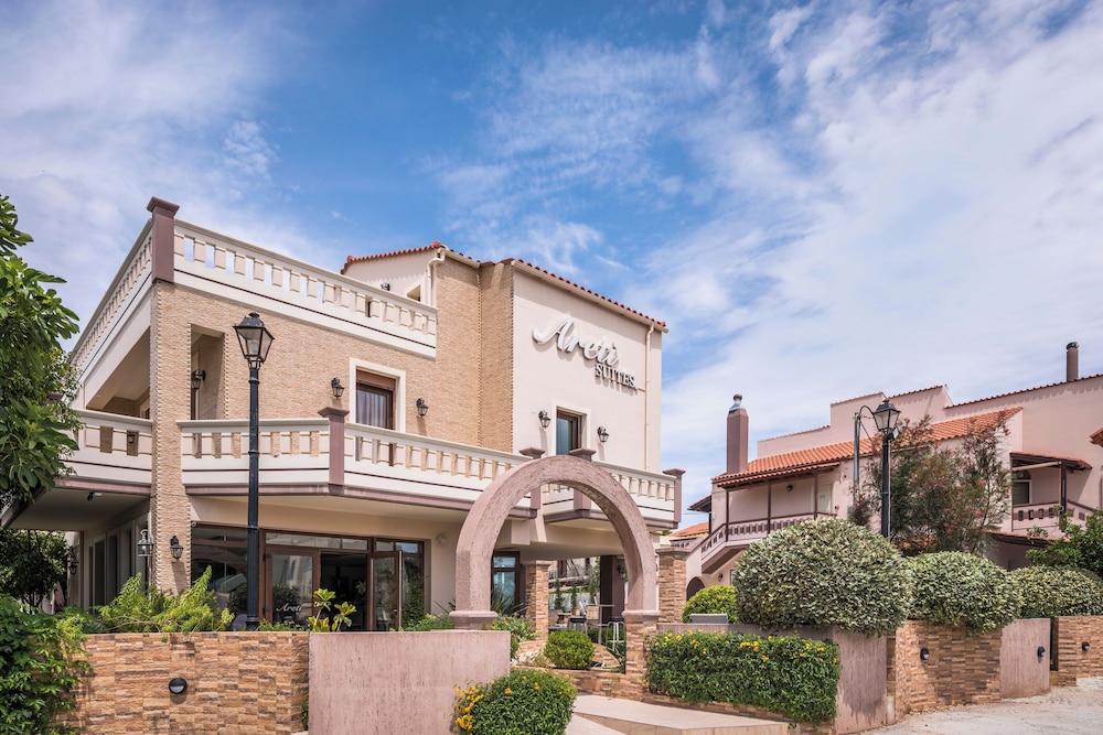 Areti Suites 3/50