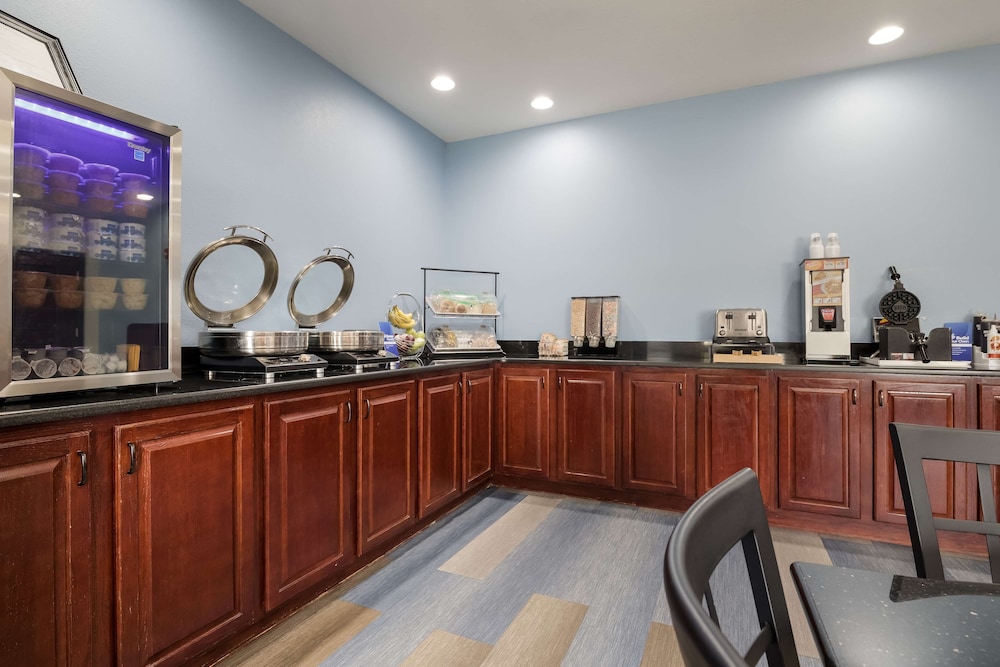 Best Western Coffeyville Central Business District Inn and Suites 48/59