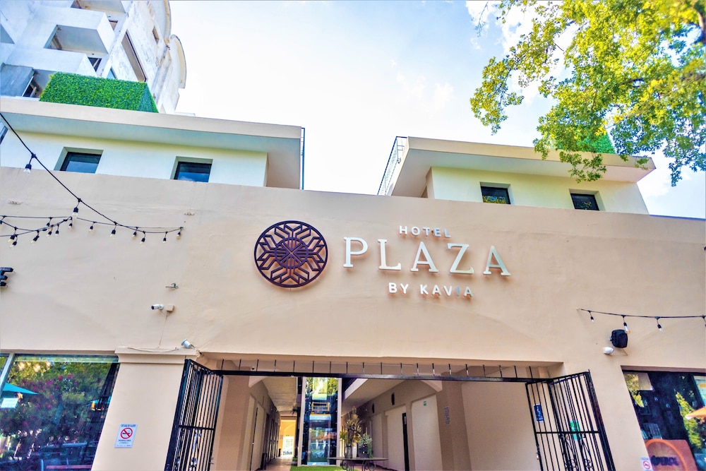 Hotel Plaza by Kavia 3/58