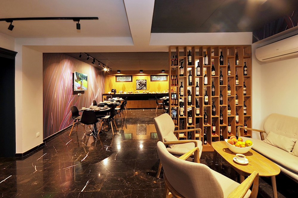 Elle Boutique Hotel 56/69