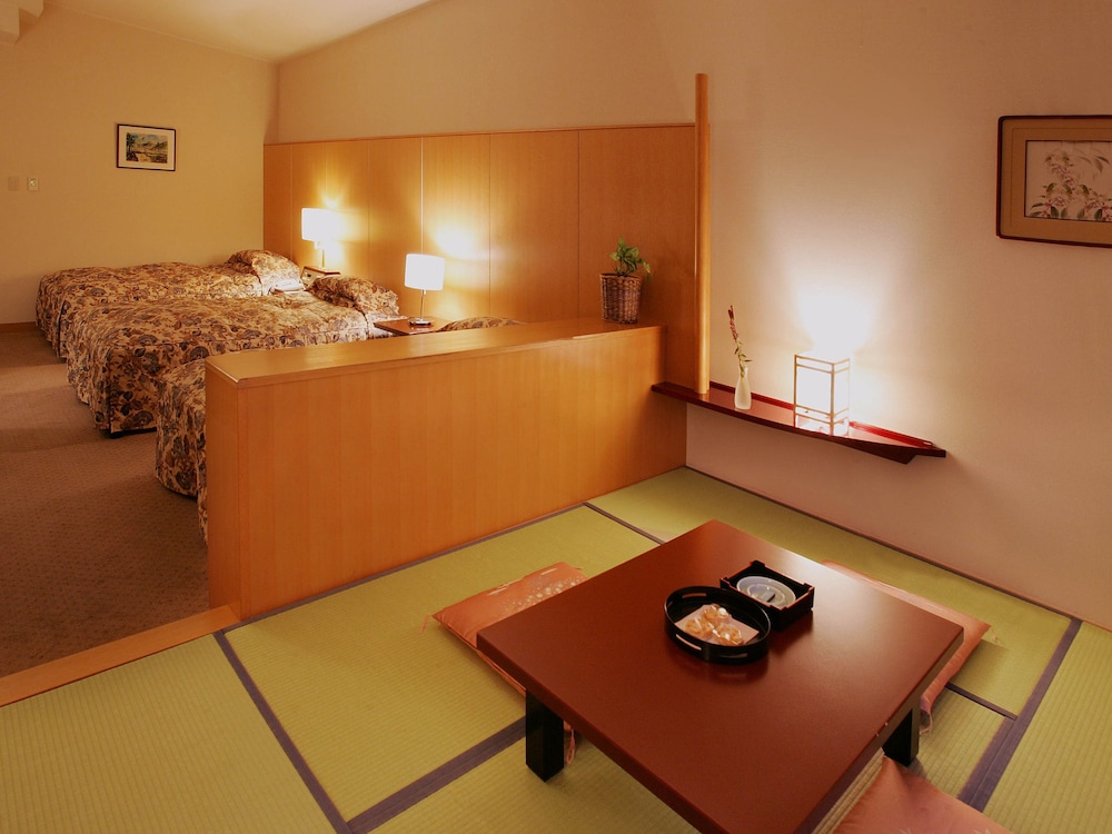 HOTEL PARENS ONOYA 17/28